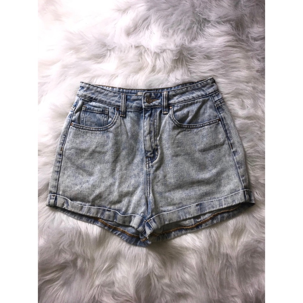 Bullhead Acid Wash Mom Shorts